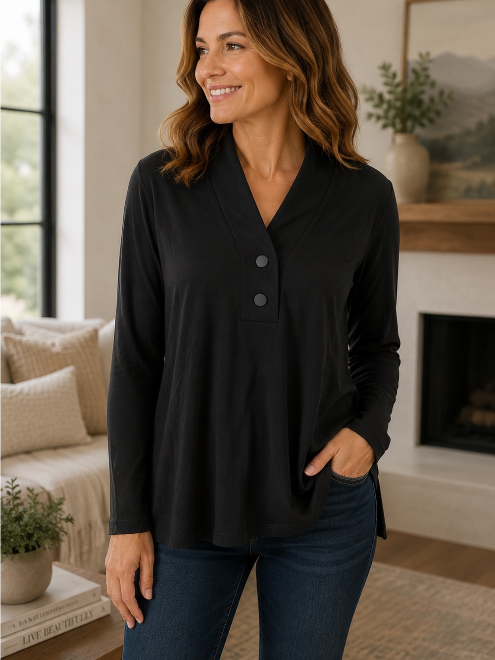 Cabi Black Long Sleeve V-Neck Pullover Top Womens Size M Rayon Blend Knit